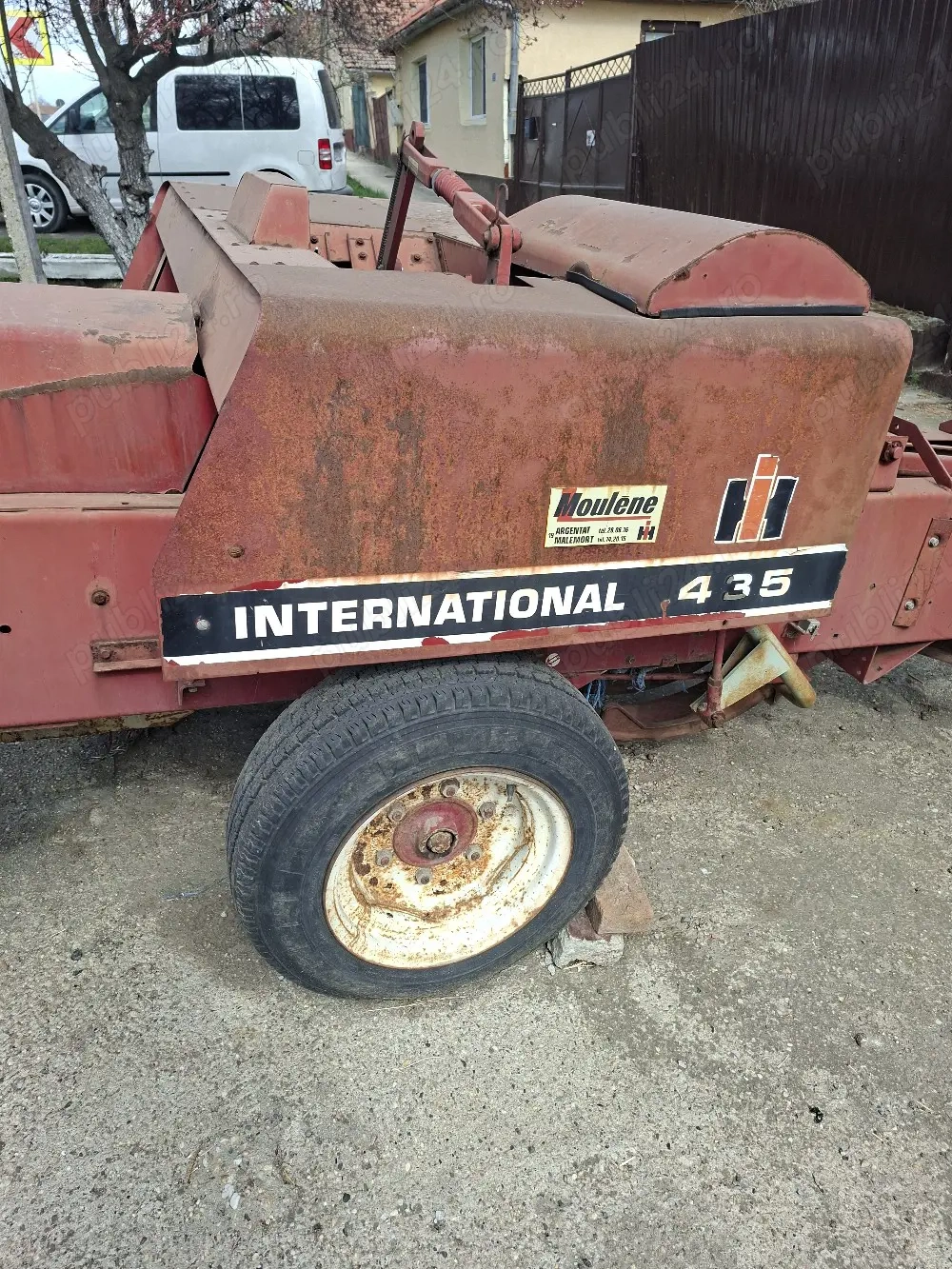 vand presa de balotat internațional 435