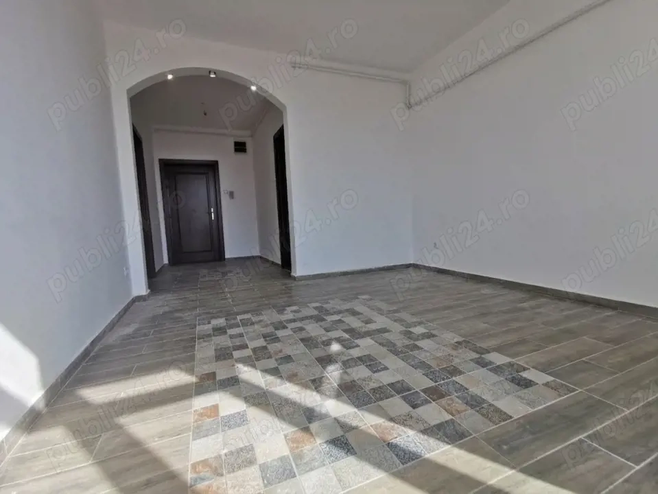 Apartament spatios 136 mp cu GARAJ,boxa,terasa si balcon.