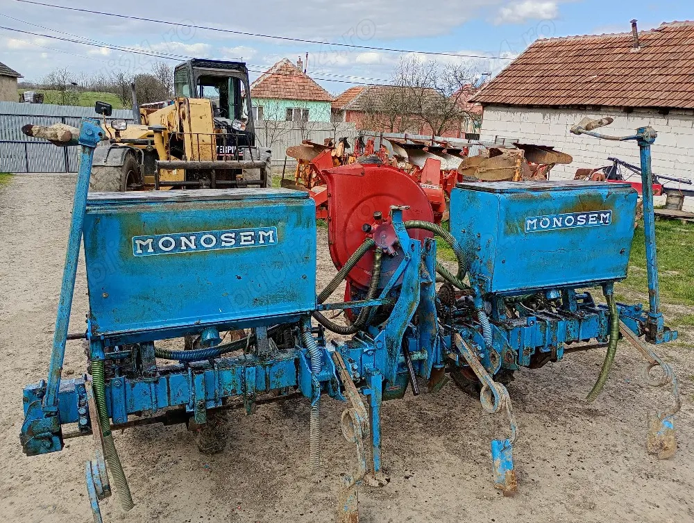 Semănătoare Porumb Monosem PNU fertilizare 4 rand Gaspardo 