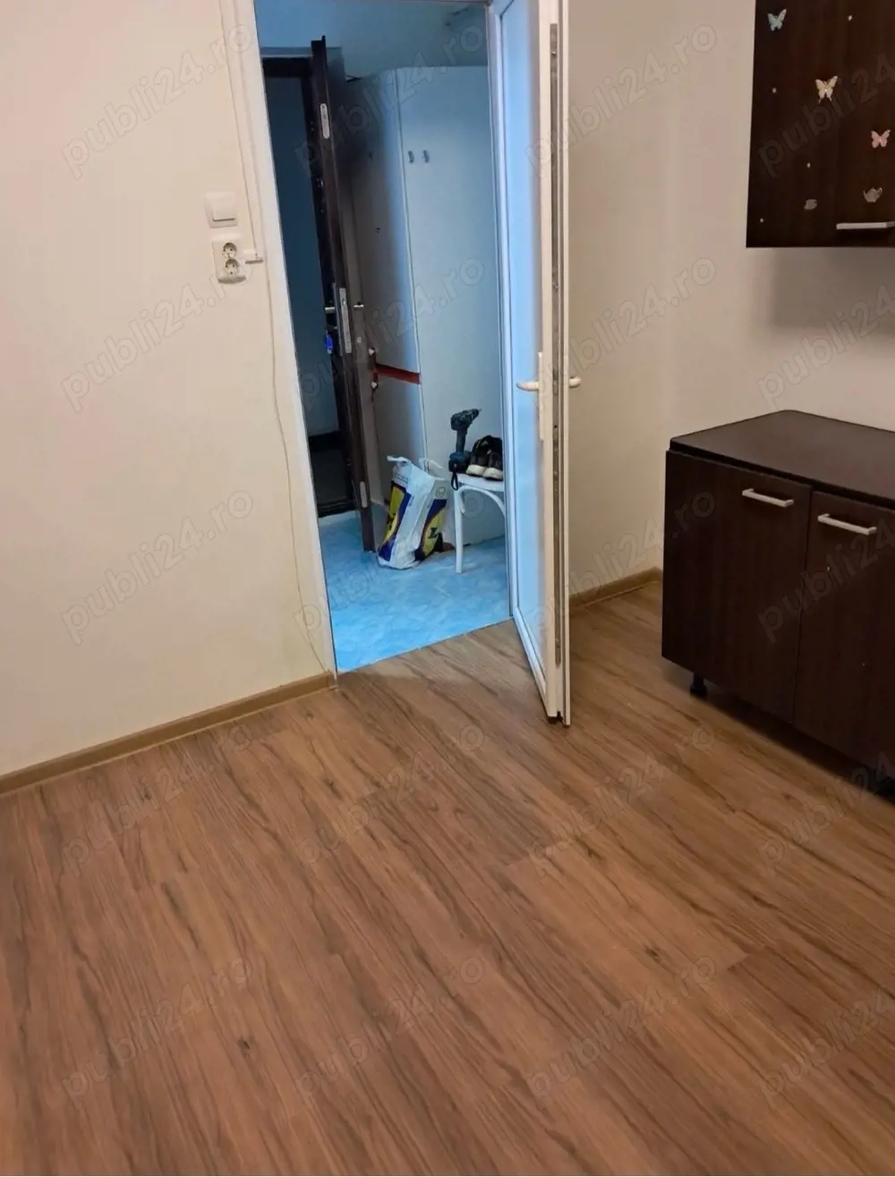 De vanzare apartament 2 camere Moreni Dambovita