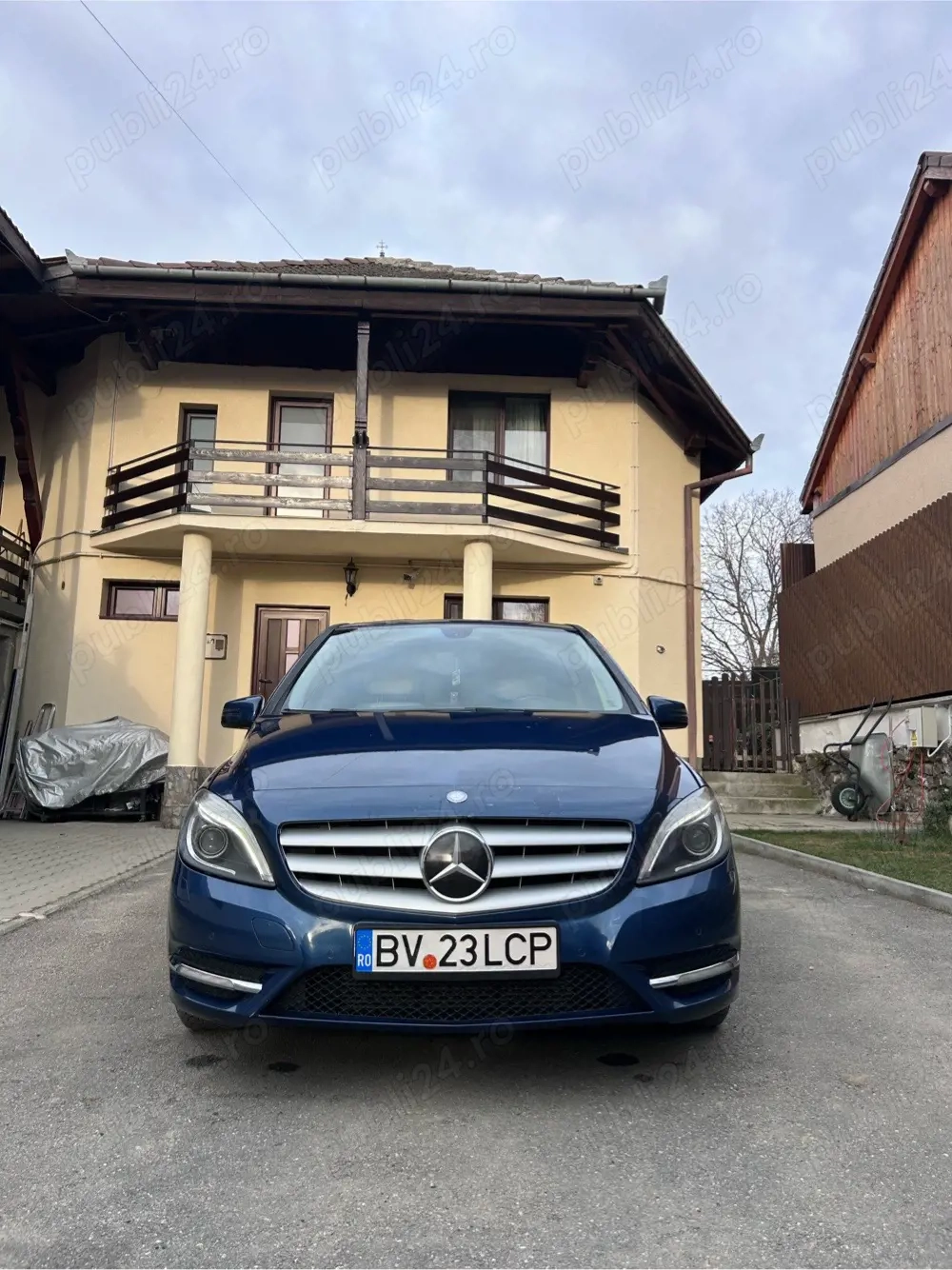 Mercedes B180