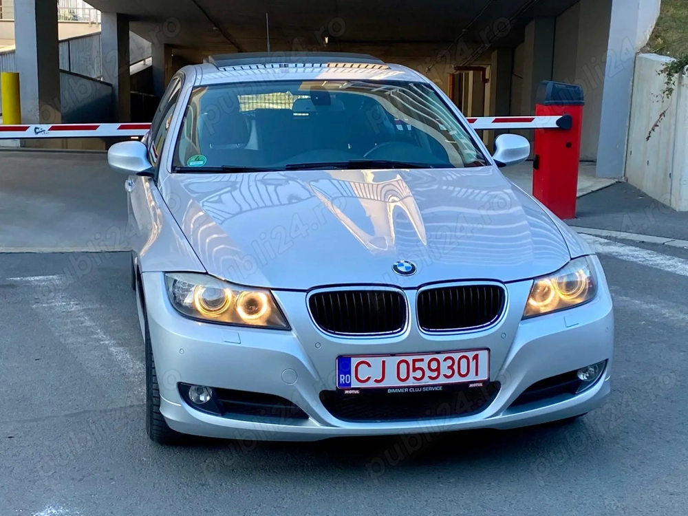 BMW Seria 3 320D 177 CP Automat, Pano, Bixenon