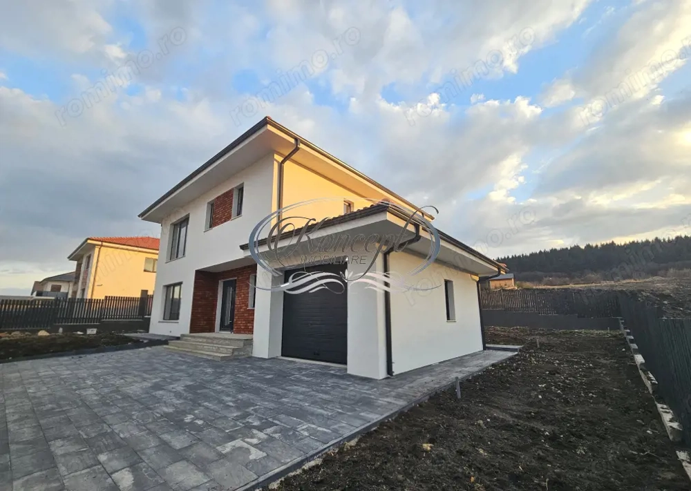 Casa spatioasa cu garaj in Chinteni