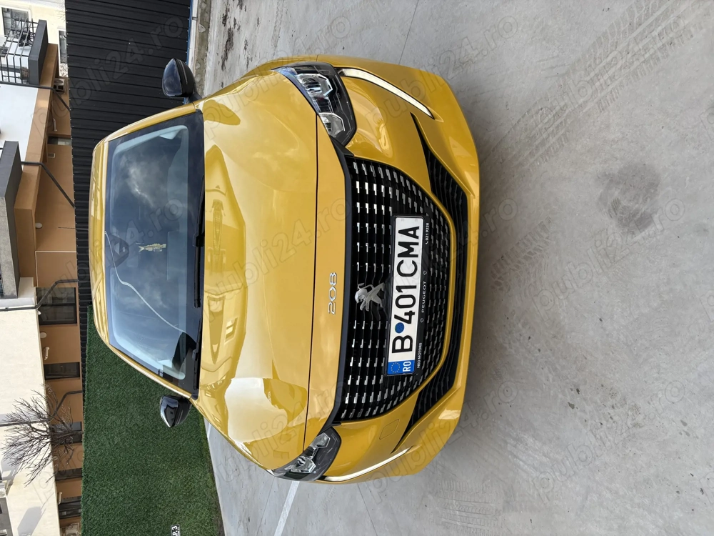 Peugeot 208 Galben
