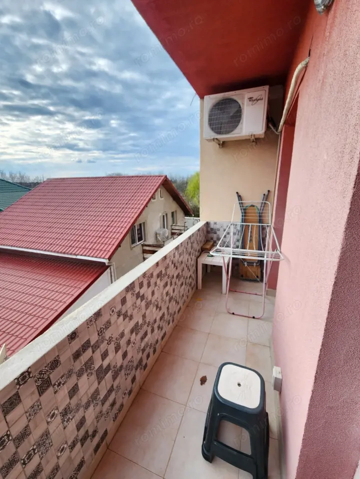 Închiriez apartament cu 2 camere langa Shopping Cyti! 