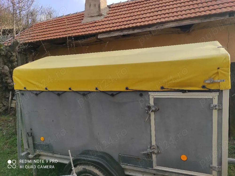 Remorca cu 2 usi si prelata inalta