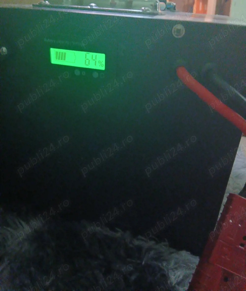 vand baterie de panouri solare 