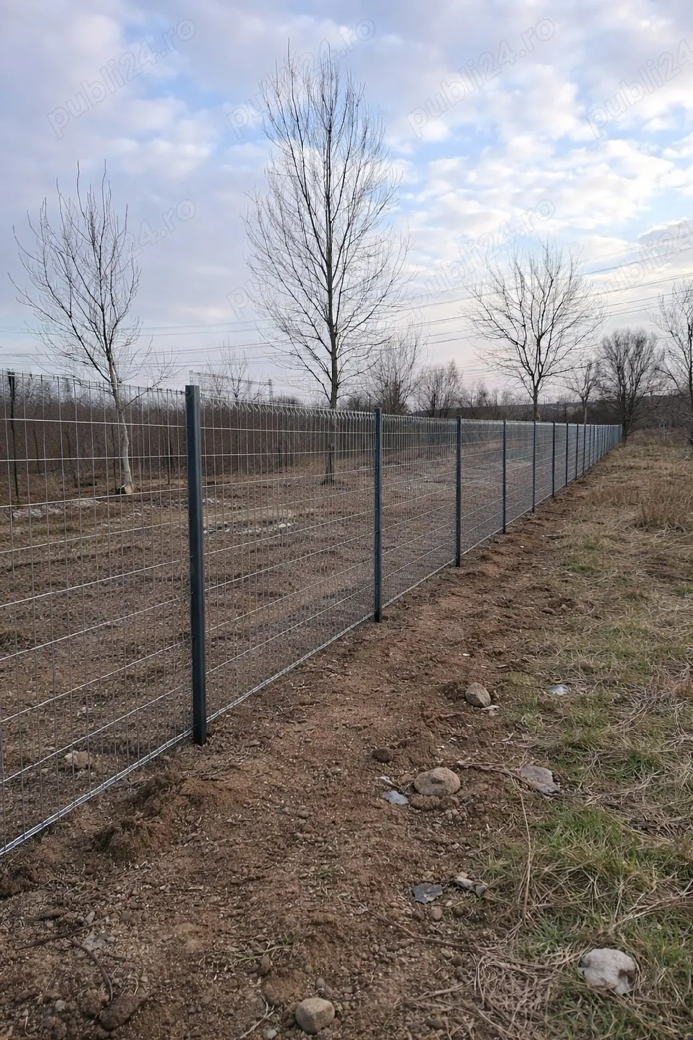 Teren imprejmuit de inchiriat-1300 mp, Sector 3, Str. Lunca Cetatii