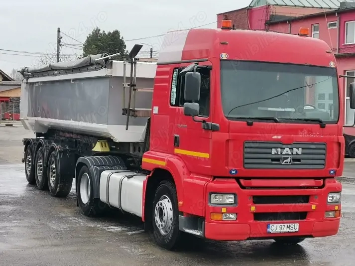 Vând camion cu remorcă 