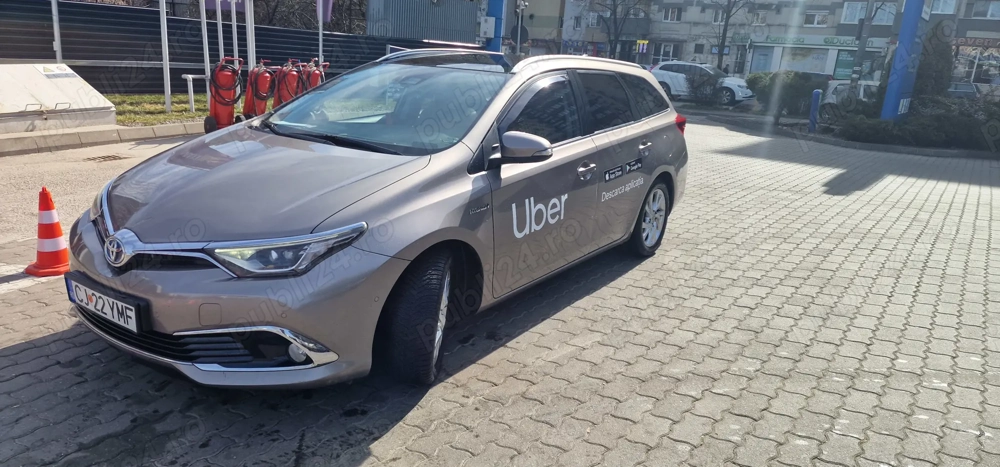 Vând Toyota Auris Hybrid +gpl