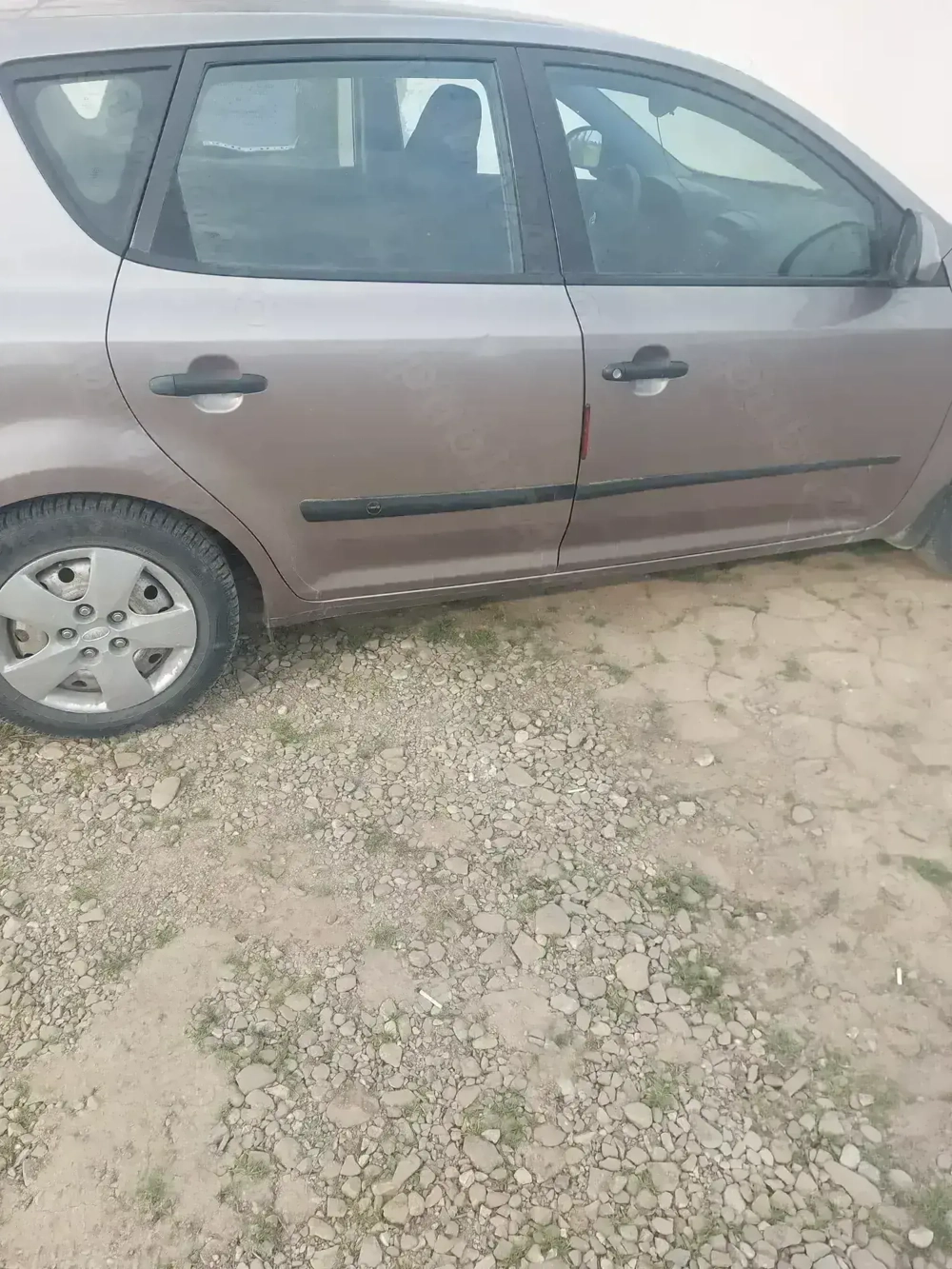 Vând kiaa ceed  1.4