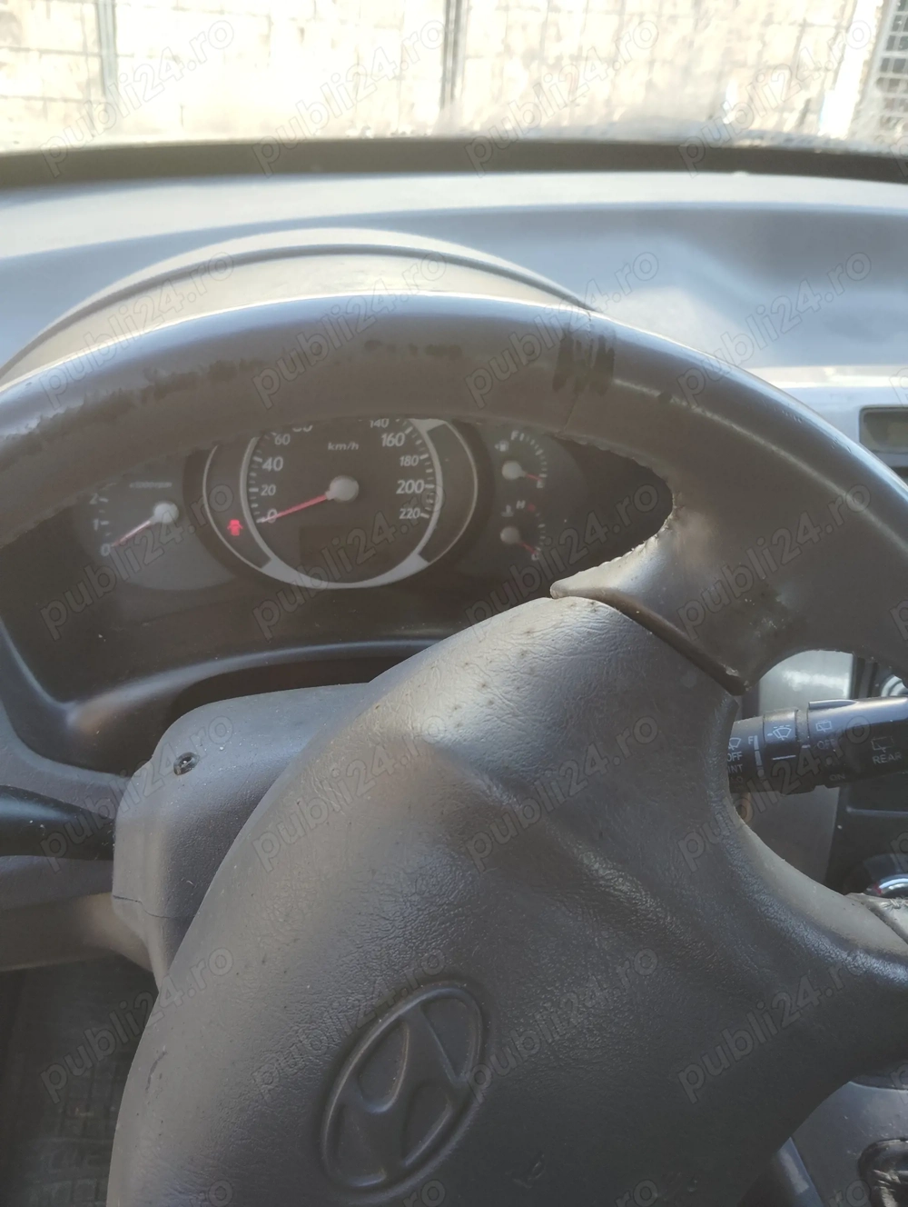 Vind hiundai Tucson an 2005 mașină personala 