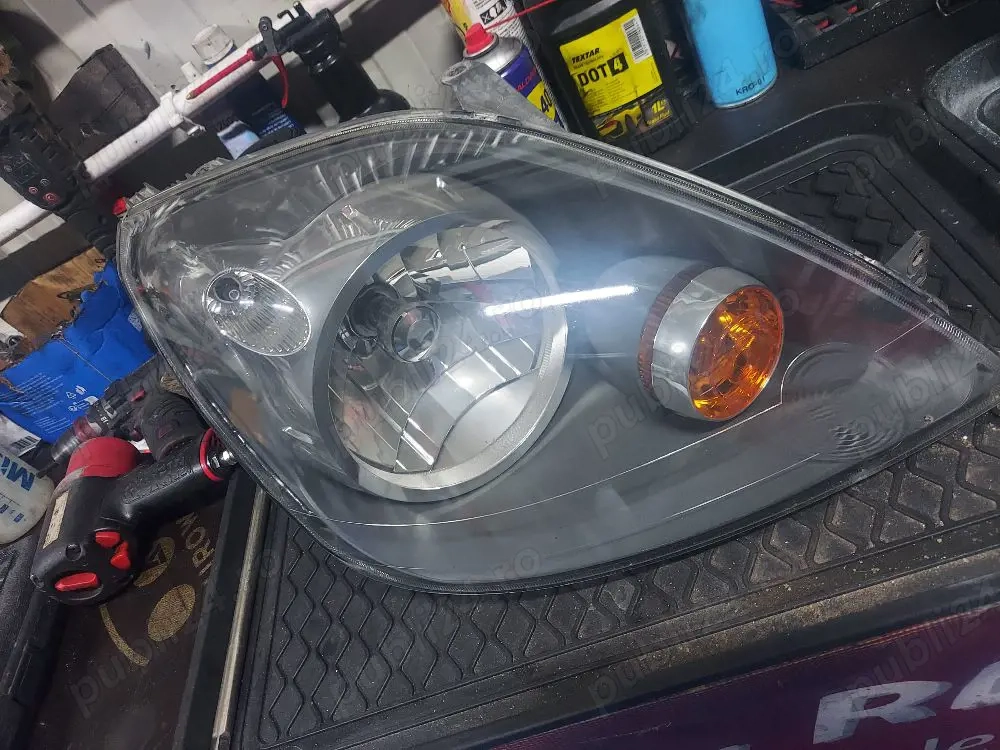 faruri stanga dreapta ford fiesta facelift