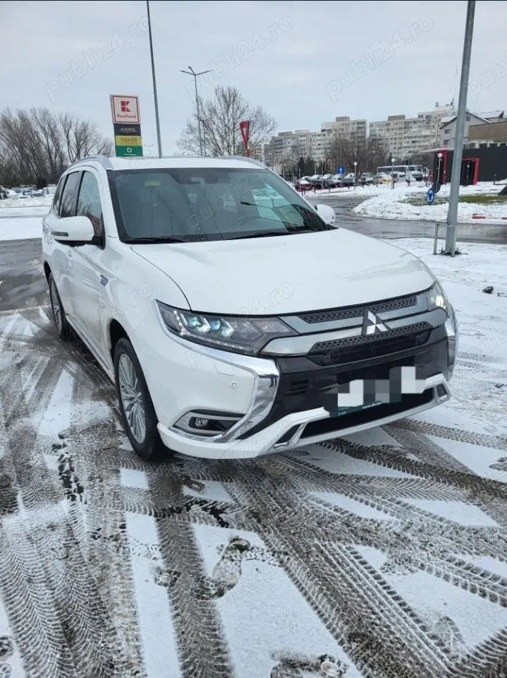 Mitsubishi Outlander 2.4L PHEV 4WD Instyle 2020