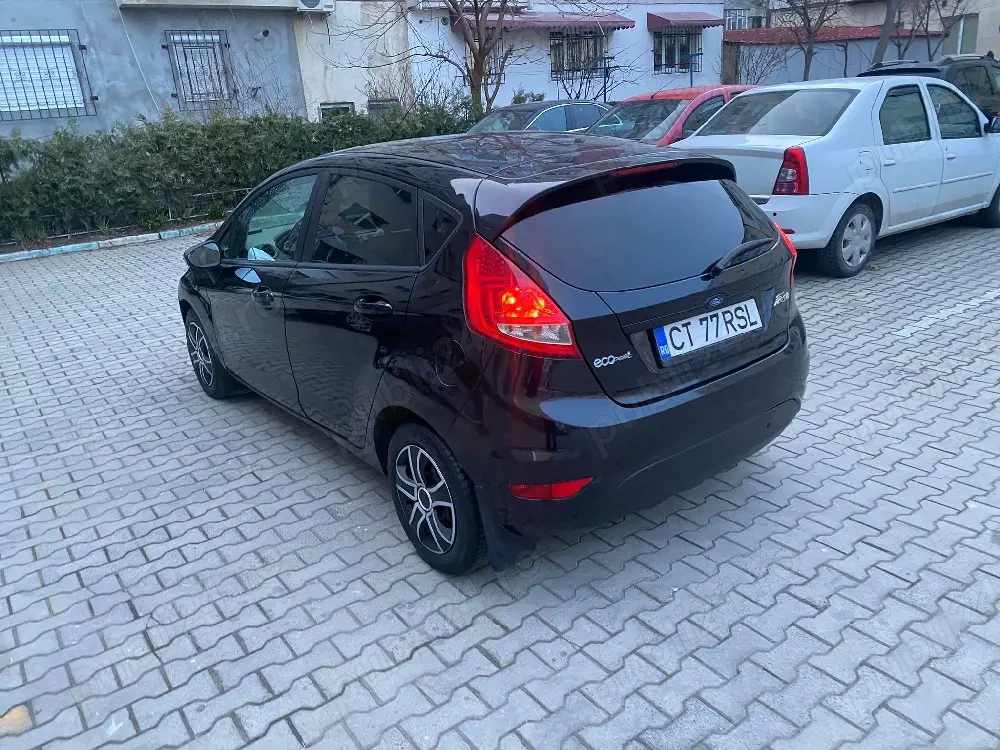 Vând Ford fiesta 1.6 diesel 105 CP Cel fiabil și economic   An fabricație 2011  