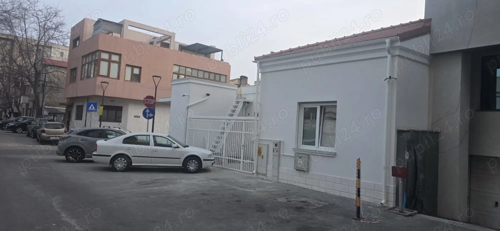 Închiriez clădire   spațiu comercial sau locuință  in Constanta zona Centru 