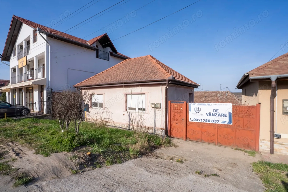 Casǎ de vânzare plan Parter Sânmartin