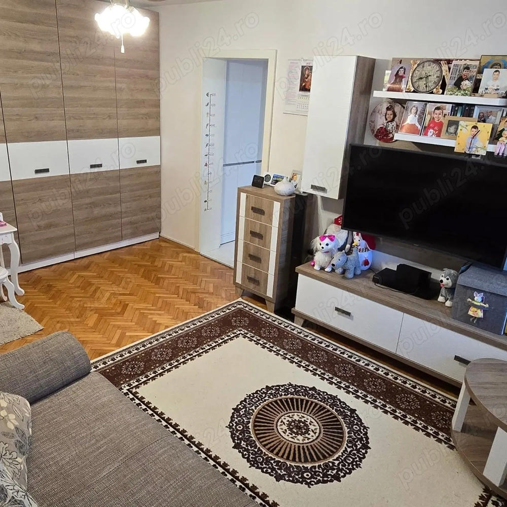 Vanzare apartament 3 camere mobilat, utilat modern
