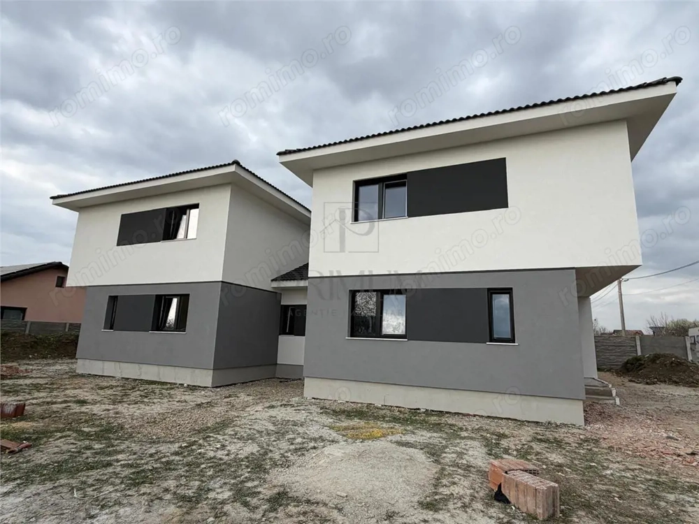 Duplex la asfalt - separat prin camara - 5 camere