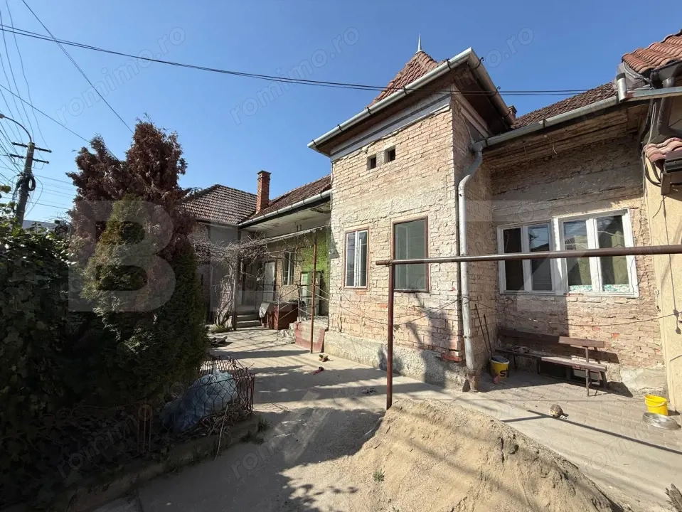 Proprietate de vanzare, 157 mp, 278 mp teren, zona Semi-centrala