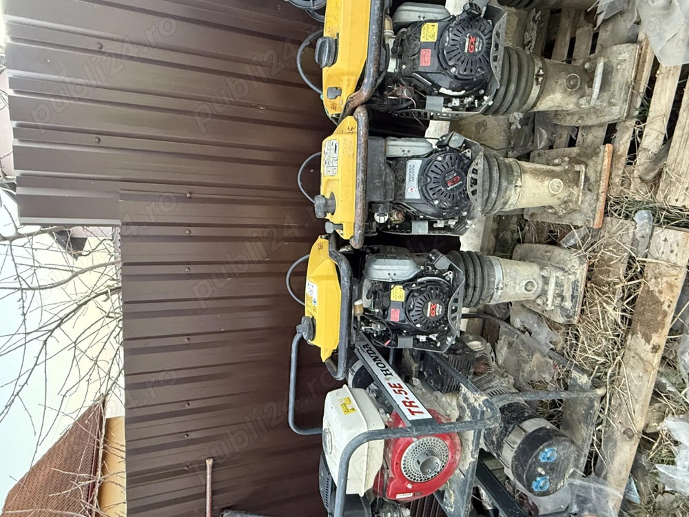 Închiriez mai compactor , generator 