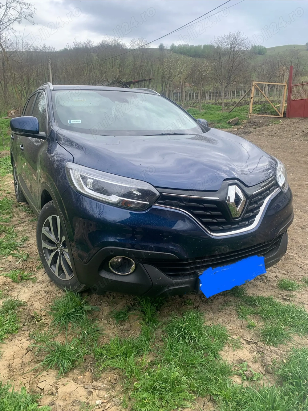 Vând Renault kadjar an 2015 motor 1.5 d automat 169000km mașina neînmatriculat nu s-au scos nr roșii