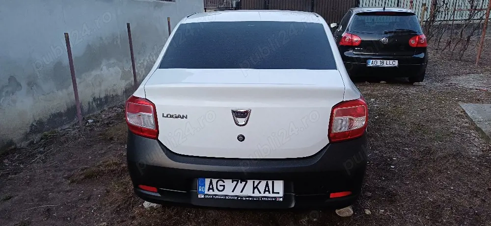 Dacia Logan an 2015 luna 3 proprietar euro 5