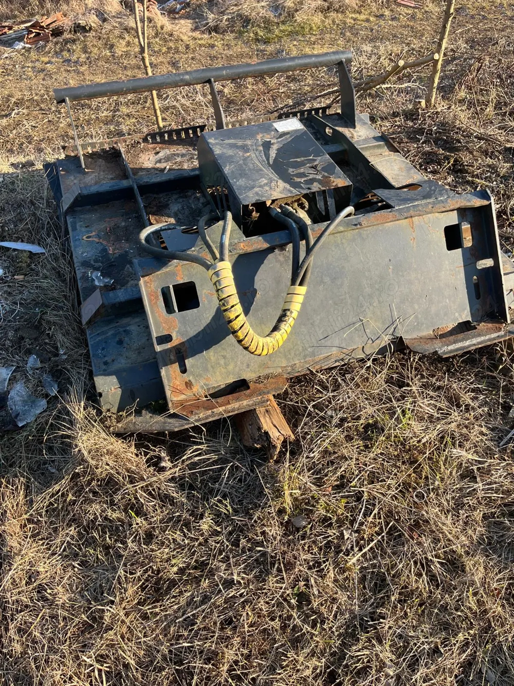 Vând tocatoare resturi vegetale