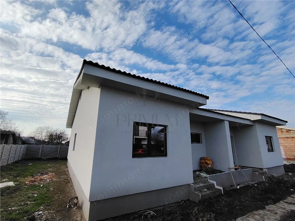 Duplex pe parter - zona excelenta - toate utilitatile - personalizare interioara