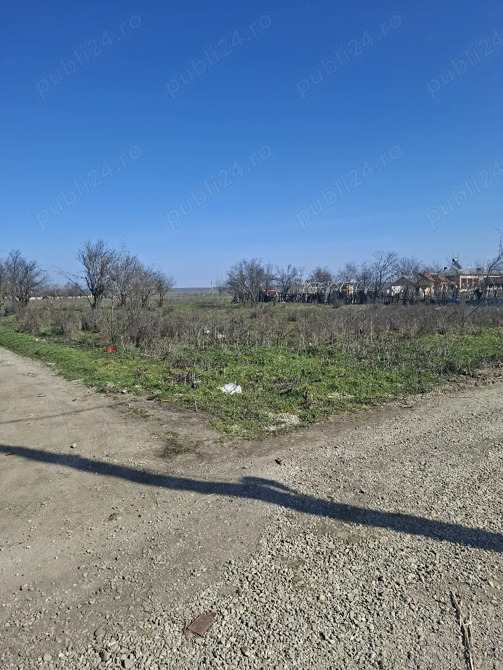 Vând Teren Intravilan!