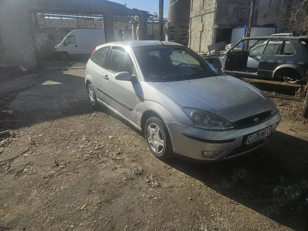 vand ford focus1 2002. 1.4 benzina.