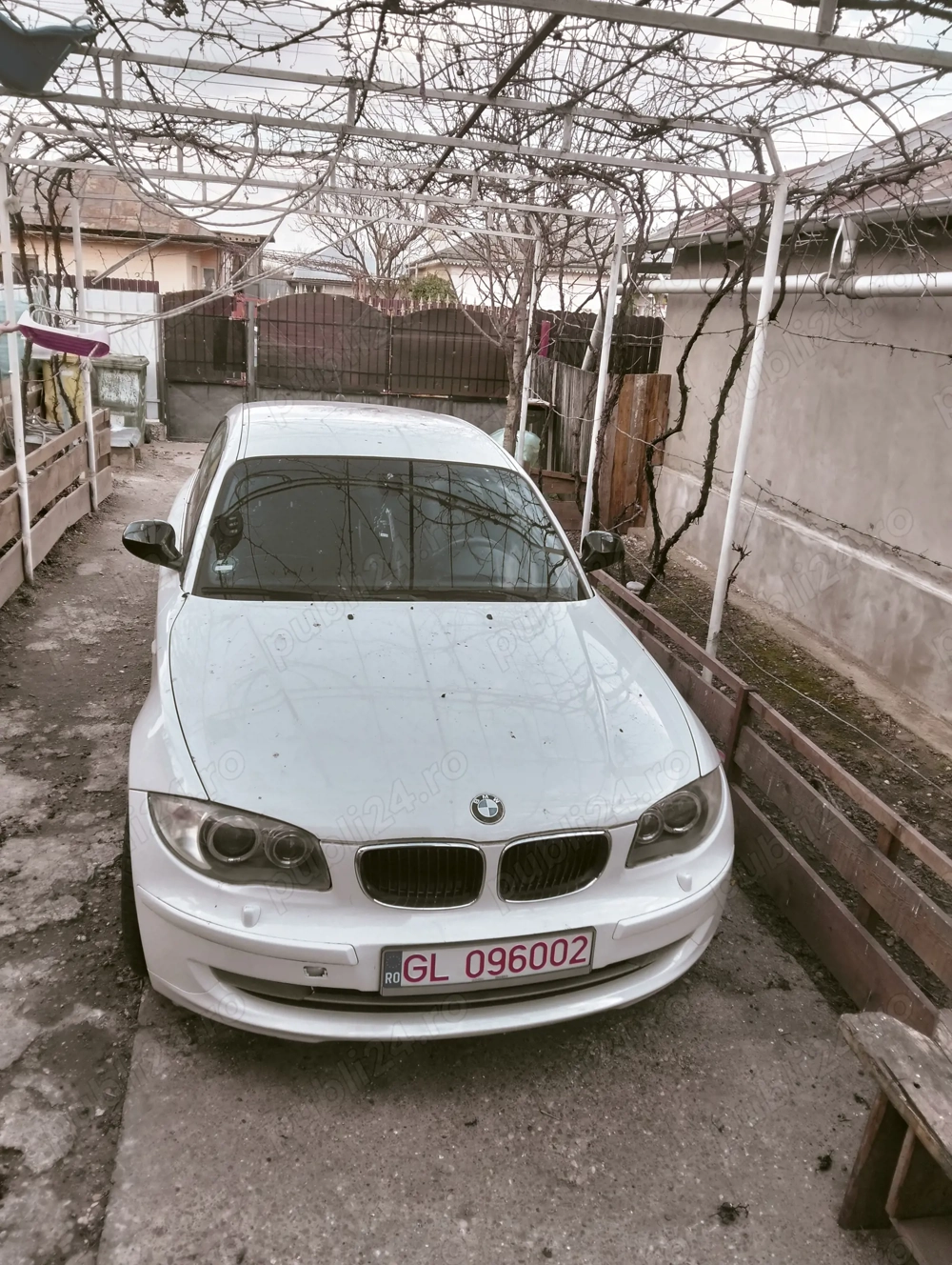 Vând BMW seria 1