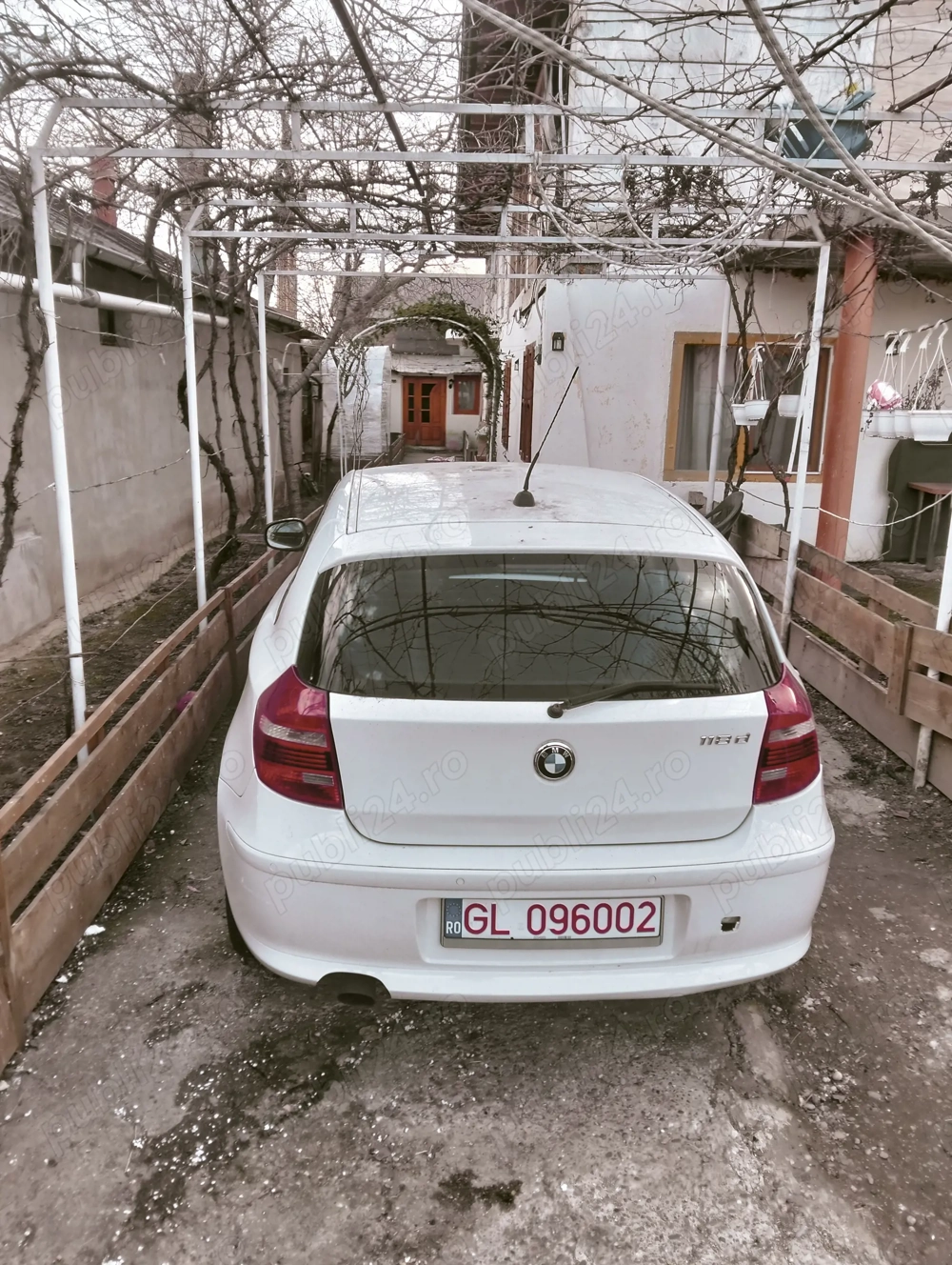 Vând BMW seria 1 an 2012