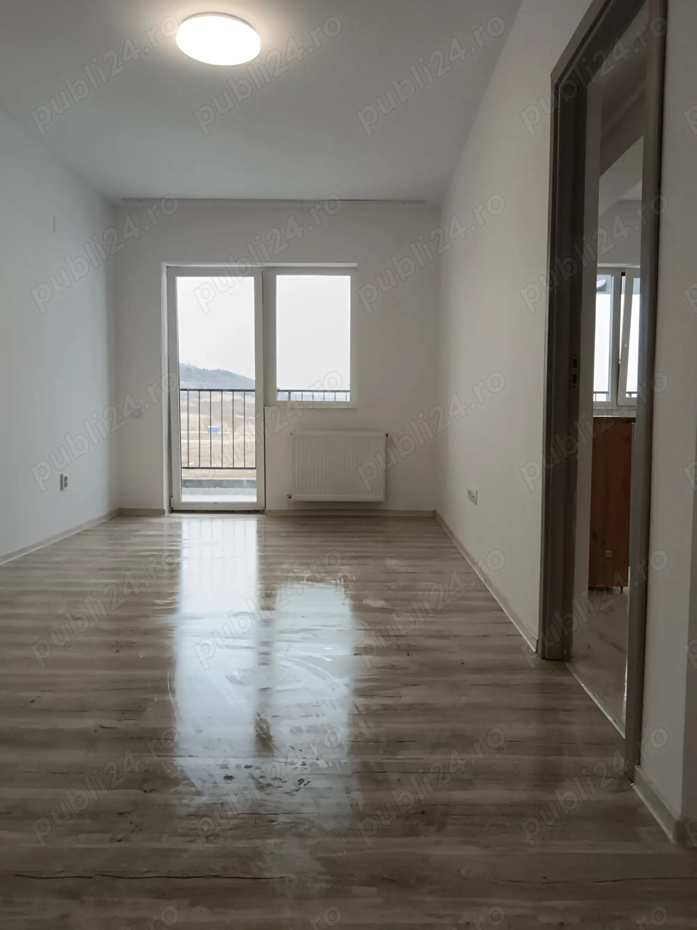 Vând apartament cu o camera 