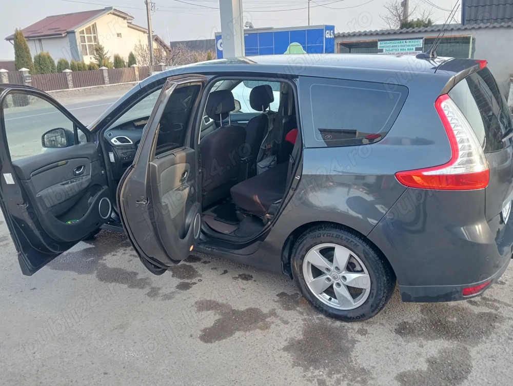 De vînzare an 2010 2.0 benzina automata fara probleme ITP 2027 preț 4200 negociabil 