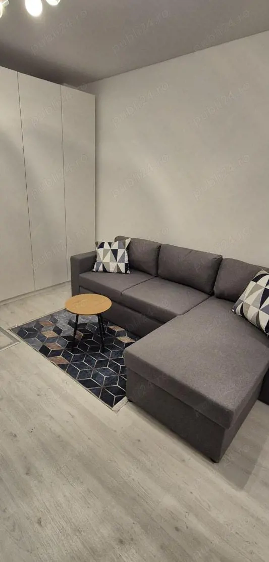 Regim hotelier   disponibil 24 7 Oferim cazare în regim hotelier, disponibilă non-stop (24 7), 