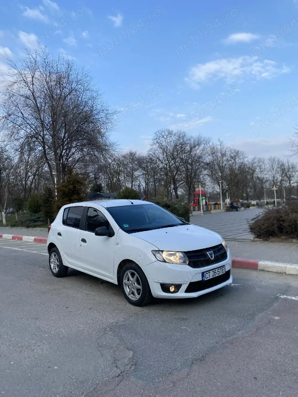 dacia Sandero an 2015 motor 1.2benzina acte val fiscal pe loc