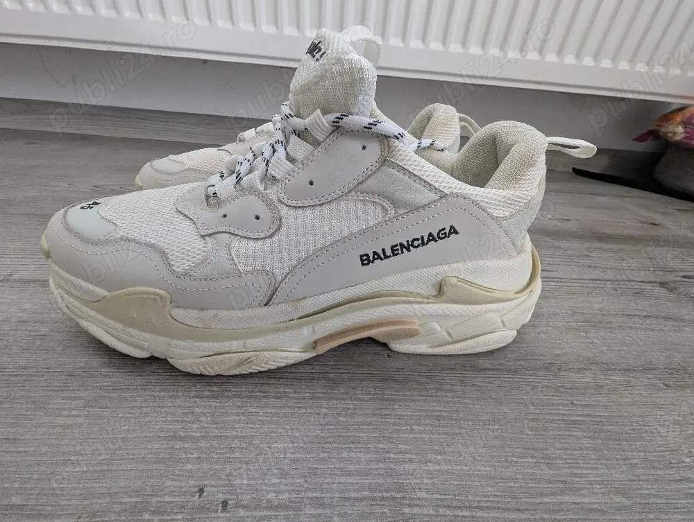 Adidasi Balenciaga Triple S 