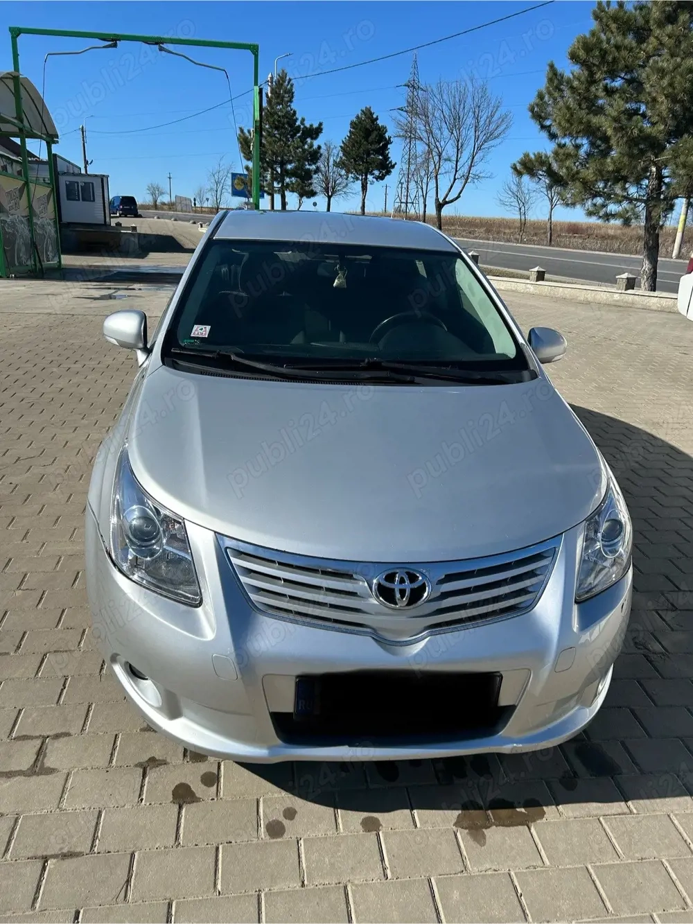 Toyota Avensis 2.0 D-4D 126 CP   motor foarte bun, fără probleme, DPF OK