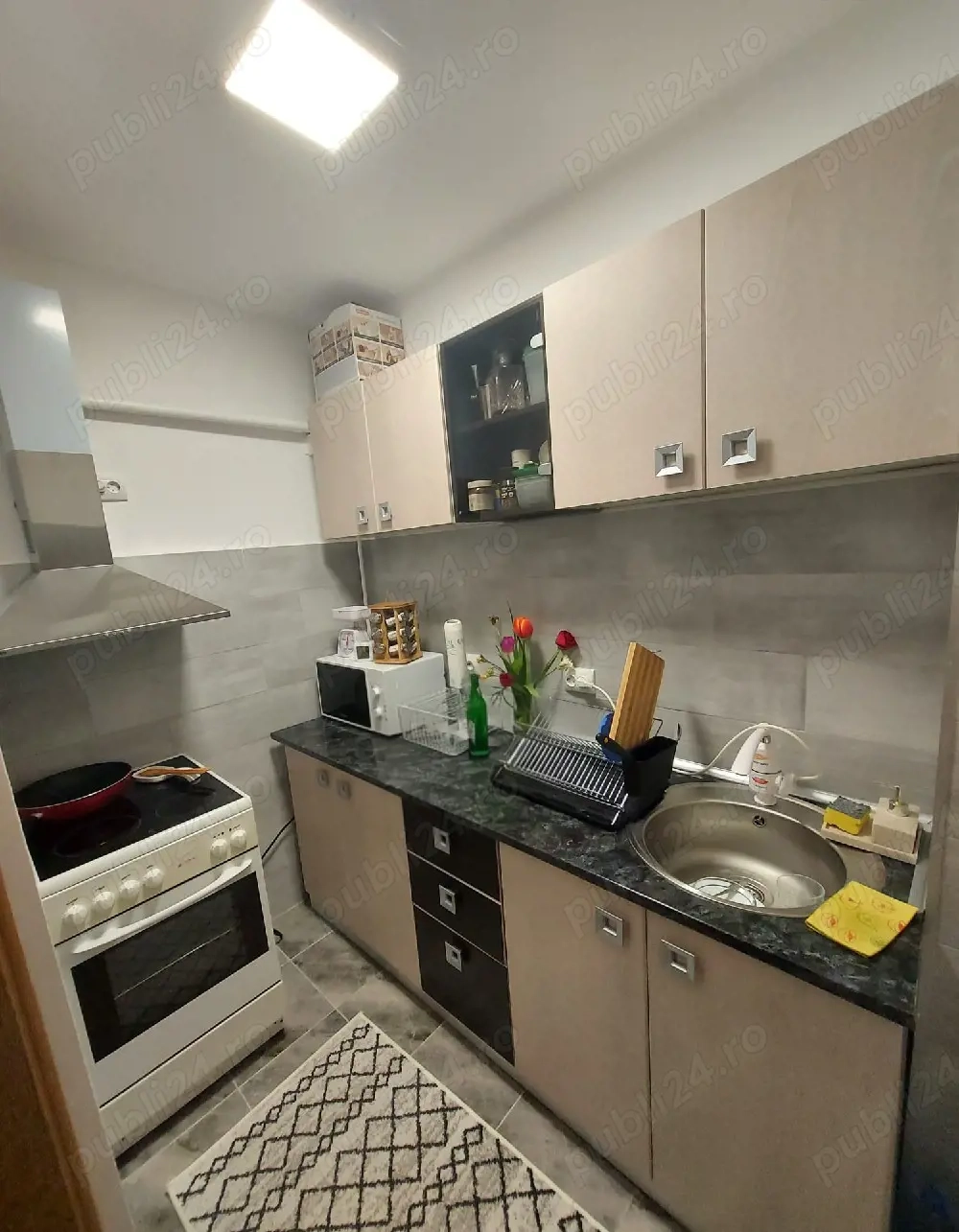 Vând garsonieră Craiovei, 32mp, renovată și utilată