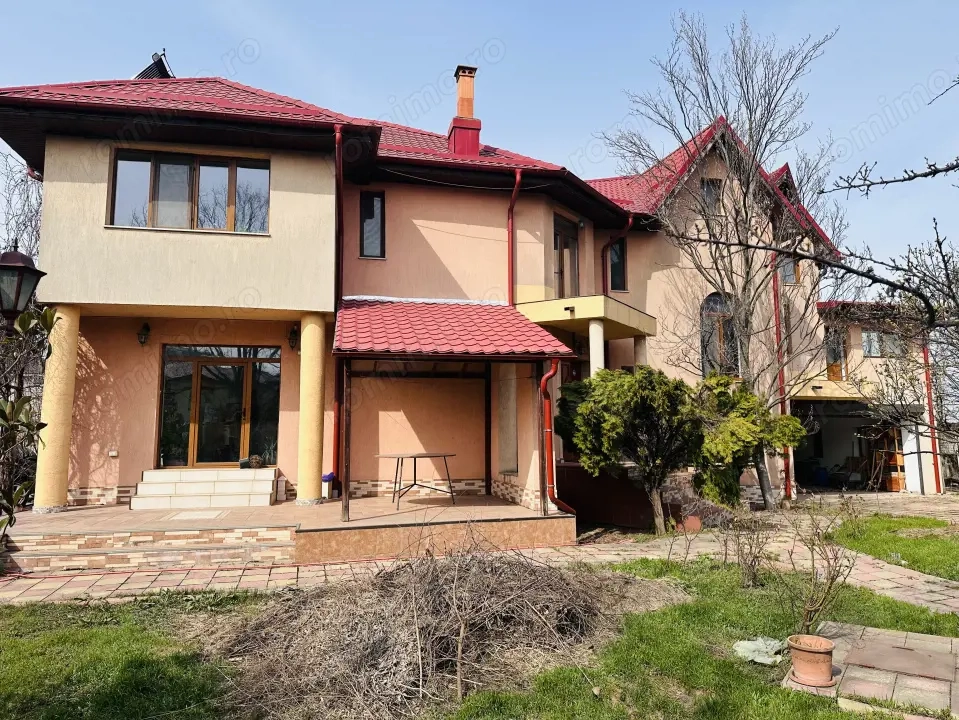 Vila superba 526 mp construiti, 765 mp teren, P+1+M+P,  Chiajna 