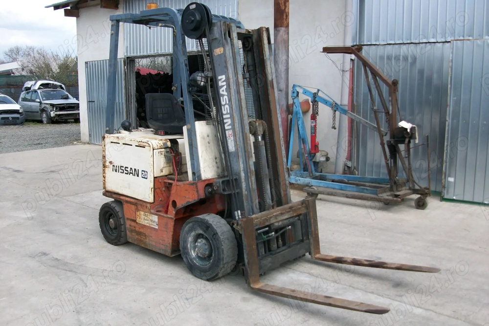 motostivuitor electric NISSAN UB02L25 48V electrostivuitor 2,5 t functional 5m H