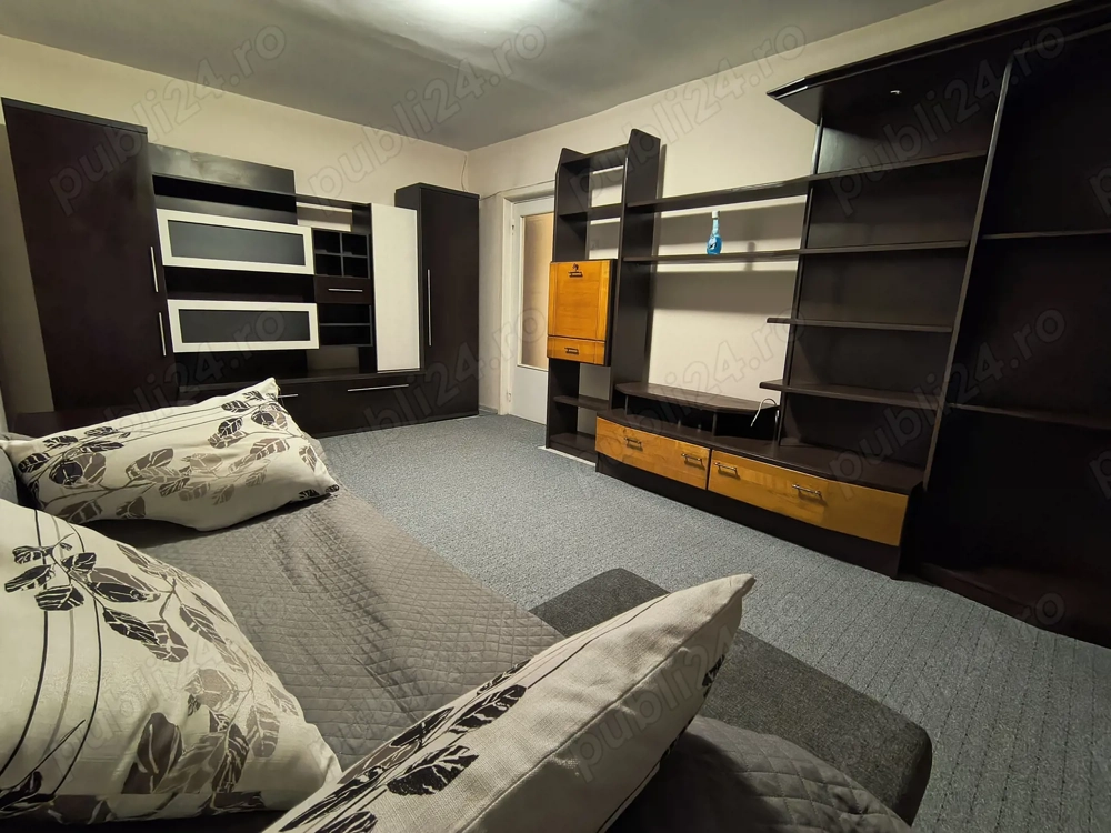  Proprietar închiriez apartament 3 camere | Micalaca 300 | Spațios | Ideal locuință sau birou