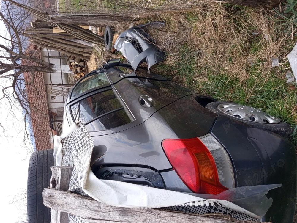 Toyota Yaris avariata