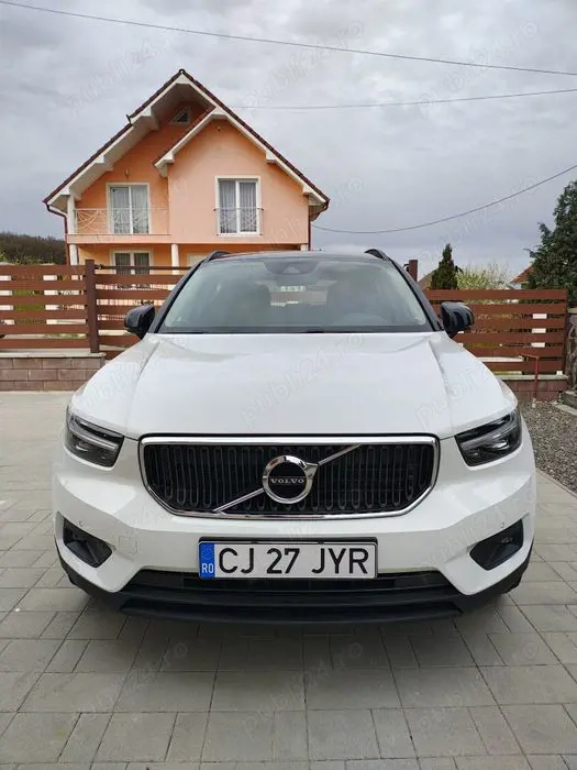 Volvo XC40, 2.0 Diesel, 150 CP, cutie automata