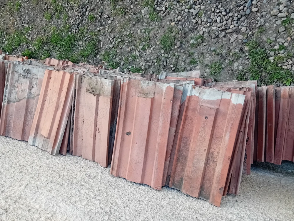 Vand țiglă in stare buna