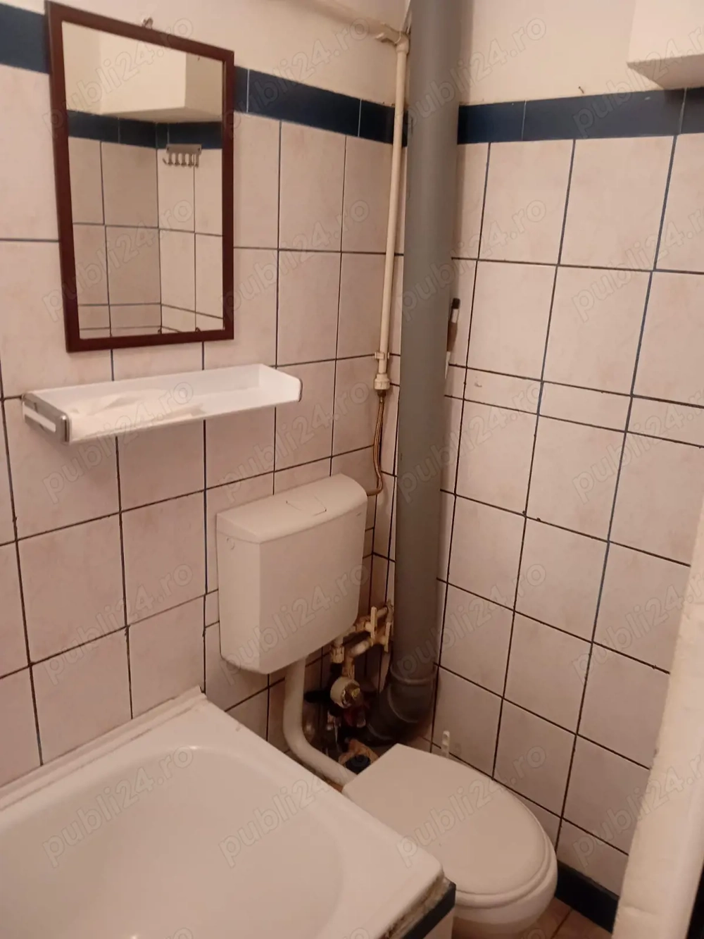 Vând garsoniera semidecomandata zona Far