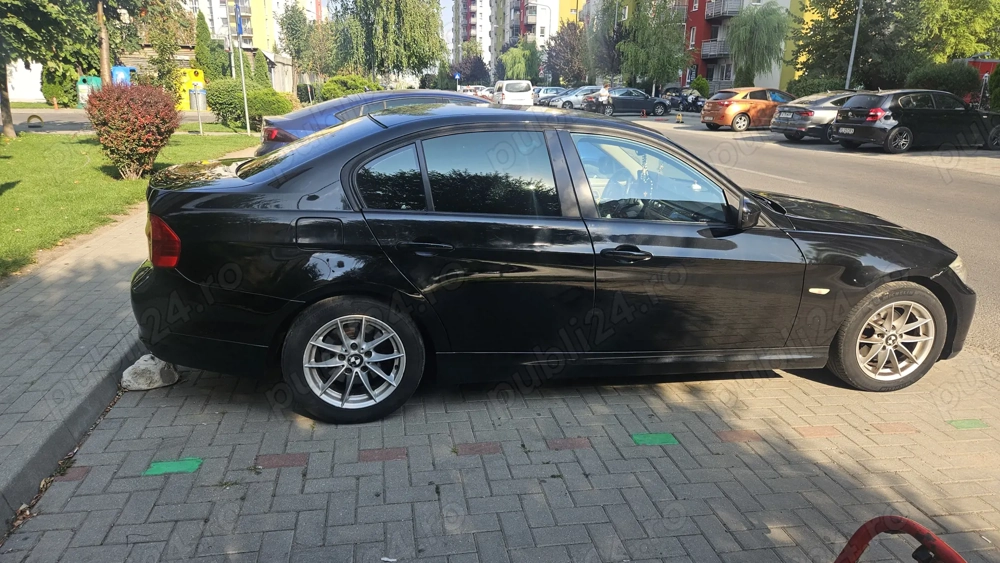 BMW Seria 3 E90 318d automata, istoric service,rulaj  305.000 km reali