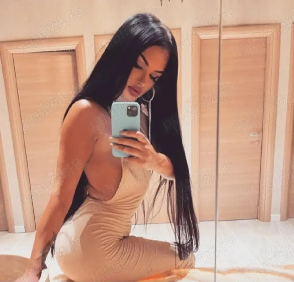 -Fac doar deplasări "Ranya" (Show web)  Caut colega     