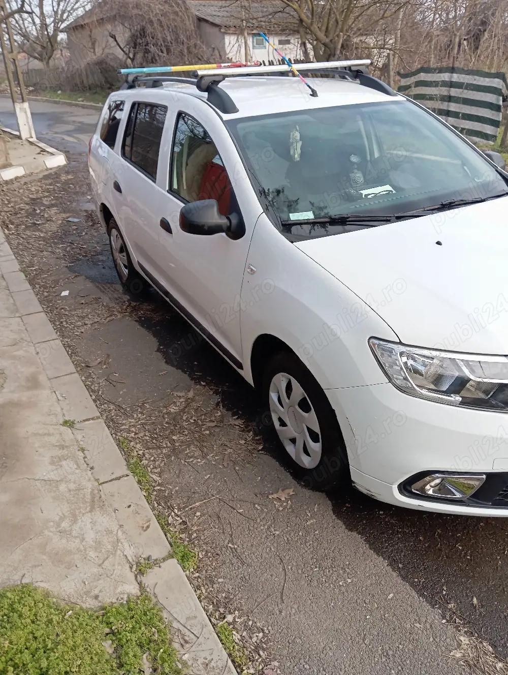 vând logan MCV ,2020, 999cm3 ,